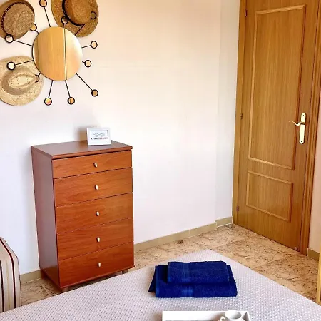 Apartbeach Mar Internum Iii Vistas Playa Y Parking Apartment La Pineda